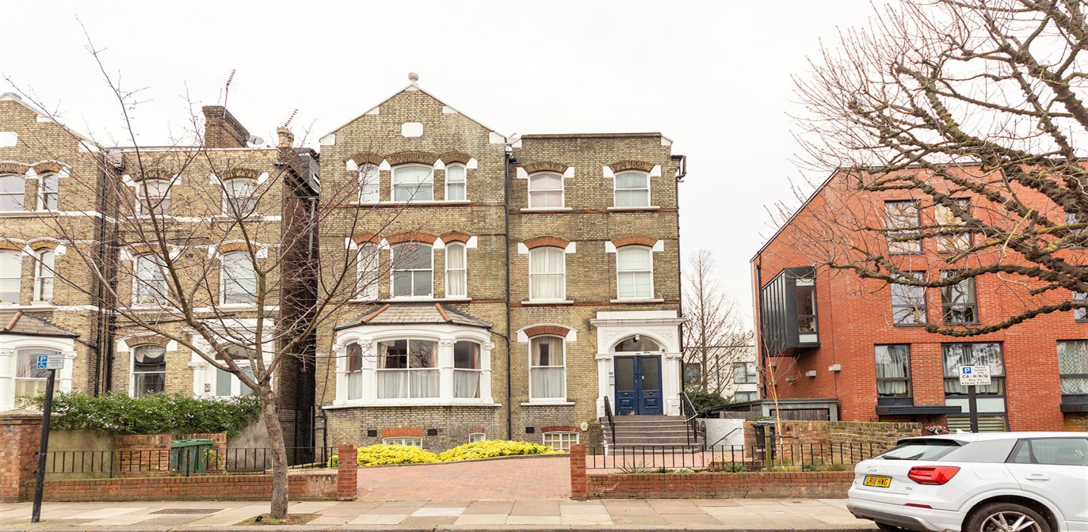 			1 Bedroom, 1 bath, 1 reception Flat			 Woodchurch Road, WEST HAMPSTEAD